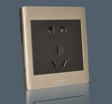 Two-Pole & Three P…