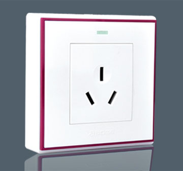 Three-Pole Socket